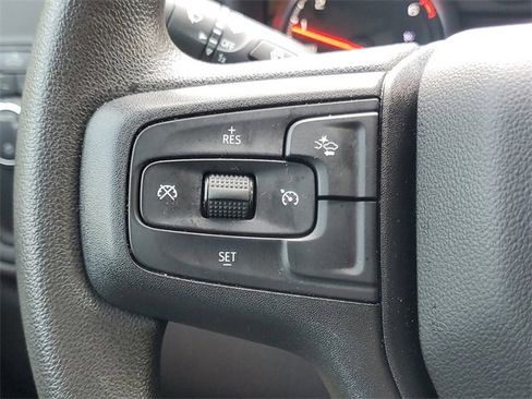 Used 2025 Chevrolet Silverado 1500 Custom image 21