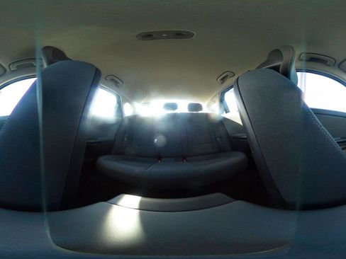 Used 2025 Kia K4 LXS image 41