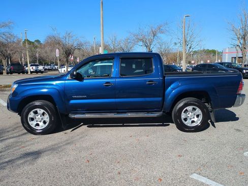 Used 2015 Toyota Tacoma PreRunner image 8