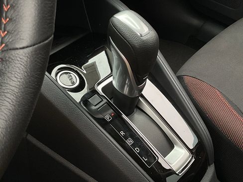 New 2025 Nissan Versa SR w/ Trunk Package image 32