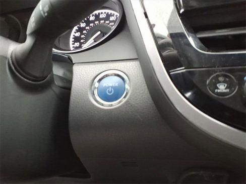 Certified 2023 Toyota Camry SE image 22