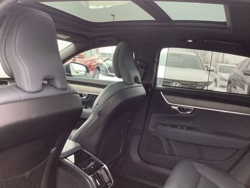 Used 2023 Volvo S90 B6 Ultimate image 18