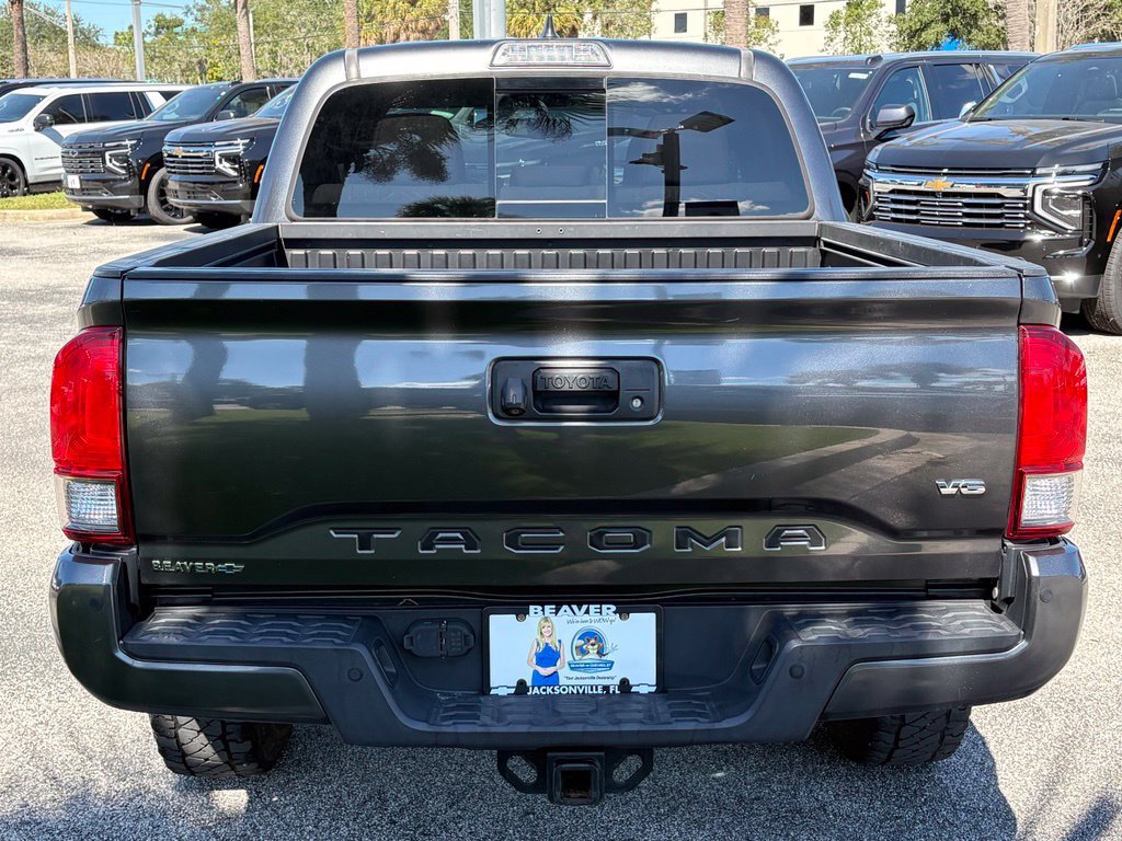 Used 2017 Toyota Tacoma TRD Off-Road RWD image 6