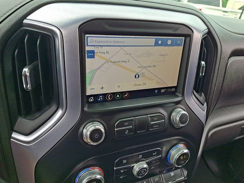 Used 2019 GMC Sierra 1500 SLT w/ SLT Premium Plus Package AWD/4WD image 17