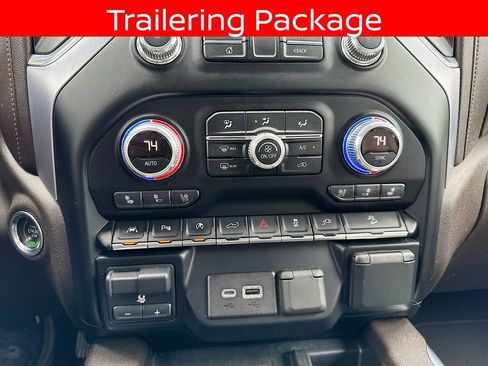 Used 2019 GMC Sierra 1500 SLT w/ SLT Premium Plus Package AWD/4WD image 14