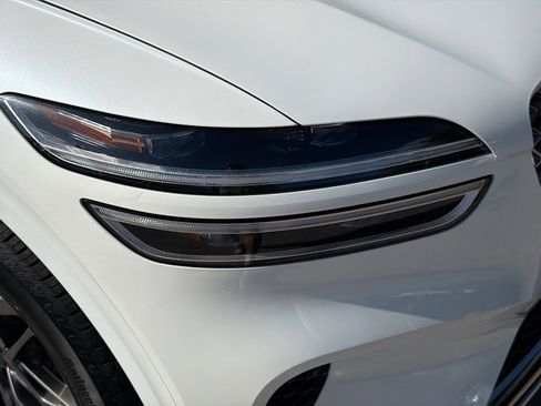 Used 2025 Genesis GV70 2.5T image 33