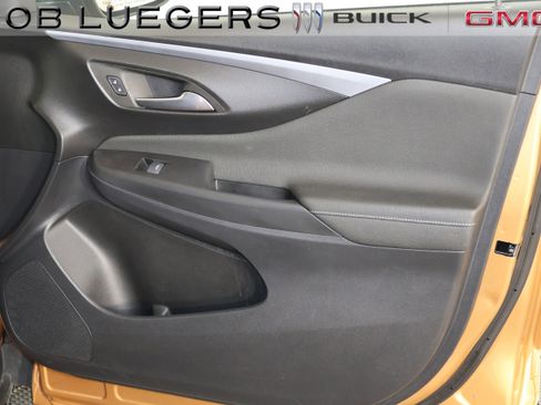 Certified 2025 Buick Envista Preferred w/ Convenience I Package FWD image 14