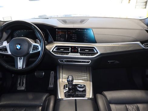 Used 2022 BMW X5 M50i w/ Executive Package image 33