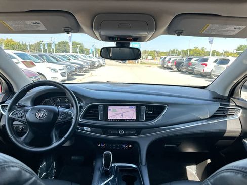 Used 2020 Buick Enclave Essence w/ Sound and Sites Package image 20