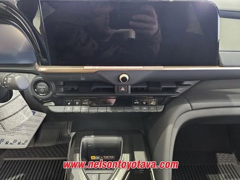New 2025 Toyota Crown Signia w/ Advanced Technology Package AWD/4WD image 13