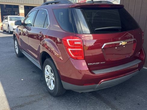 Used 2017 Chevrolet Equinox LT w/ Convenience Package AWD/4WD image 3