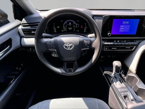 Used 2025 Toyota Camry LE FWD image 6