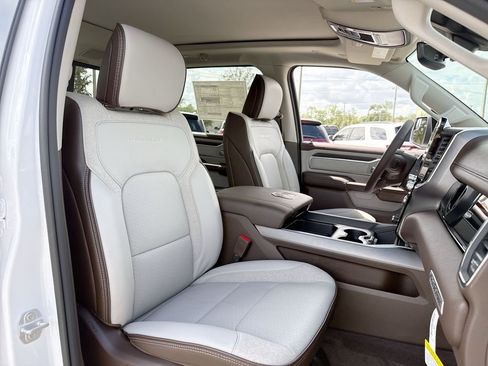 New 2026 RAM 1500 Laramie AWD/4WD image 27