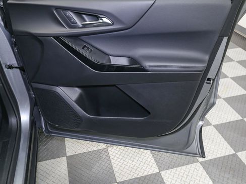 Used 2026 Chevrolet Equinox LT AWD/4WD image 19