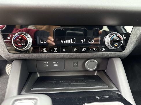 New 2026 Mitsubishi Outlander SE FWD image 28