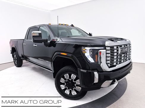 Used 2024 GMC Sierra 2500 Denali w/ Denali Reserve Package AWD/4WD image 1