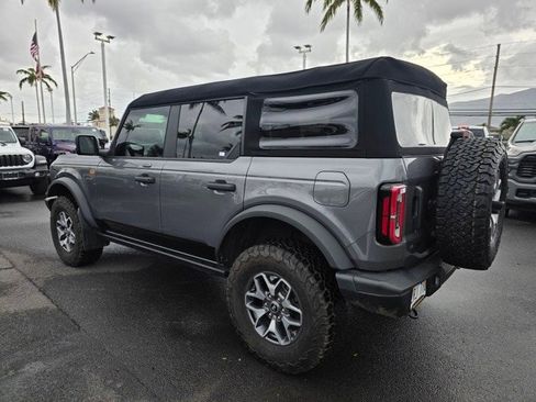 Used 2023 Ford Bronco Badlands image 5