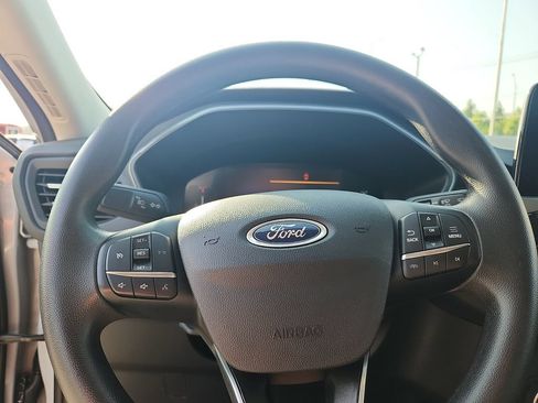 Used 2026 Ford Escape Active AWD/4WD image 18
