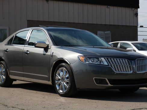 Used 2011 Lincoln MKZ FWD image 5