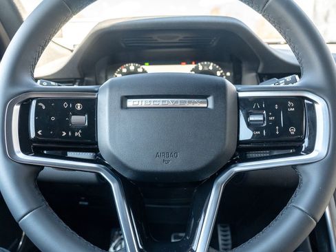 Used 2024 Land Rover Discovery Sport Dynamic SE AWD/4WD image 15