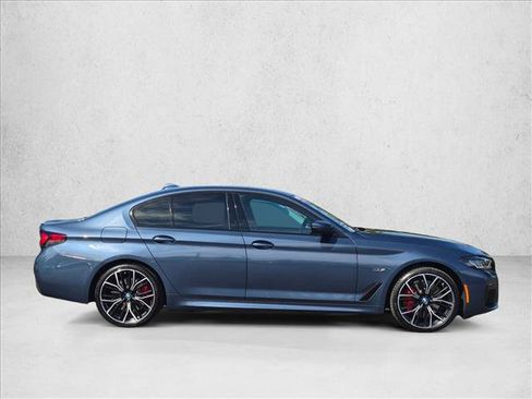 Used 2023 BMW 530e w/ M Sport Package RWD image 4