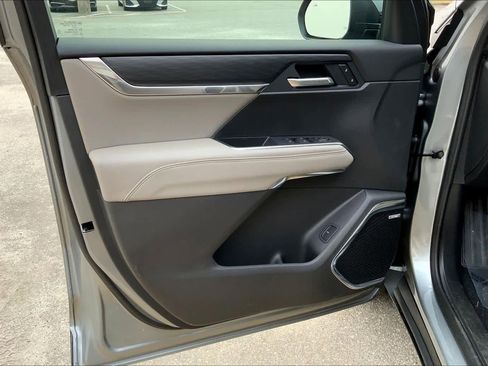 New 2026 GMC Acadia Elevation w/ Black Edition image 10