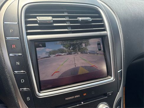 Used 2016 Lincoln MKX Select w/ Select Plus Package FWD image 23
