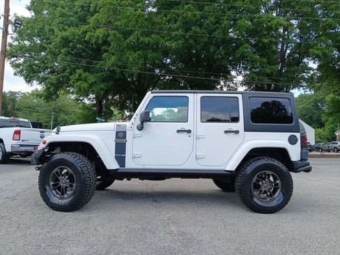 Used 2018 Jeep Wrangler Unlimited Sport AWD/4WD image 1