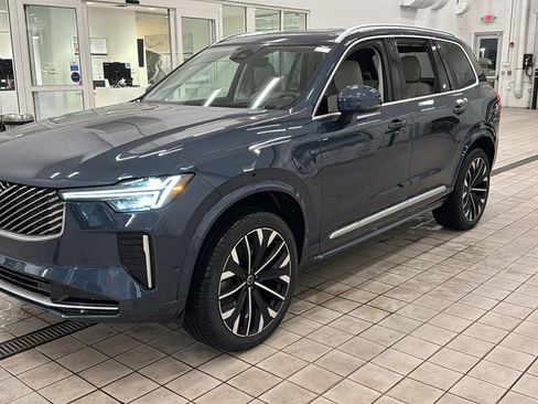 New 2026 Volvo XC90 T8 Ultra w/ Protection Package Premier image 9