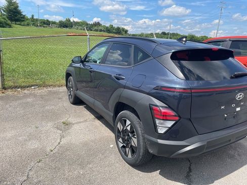 Used 2025 Hyundai Kona SEL AWD/4WD image 3