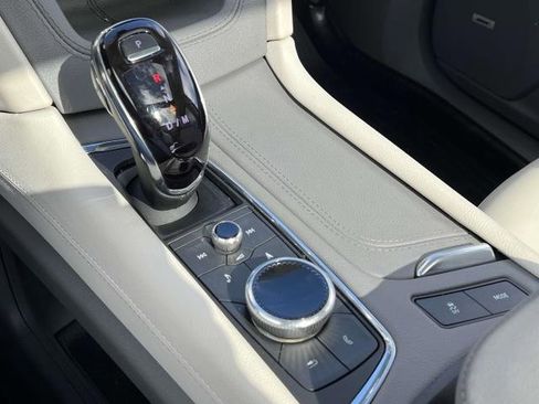 Certified 2023 Cadillac XT6 Premium Luxury image 24