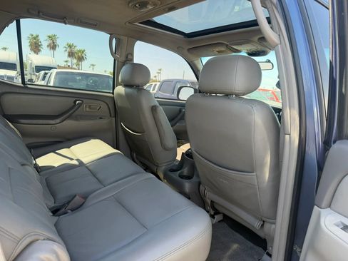 Used 2003 Toyota Sequoia SR5 RWD image 27