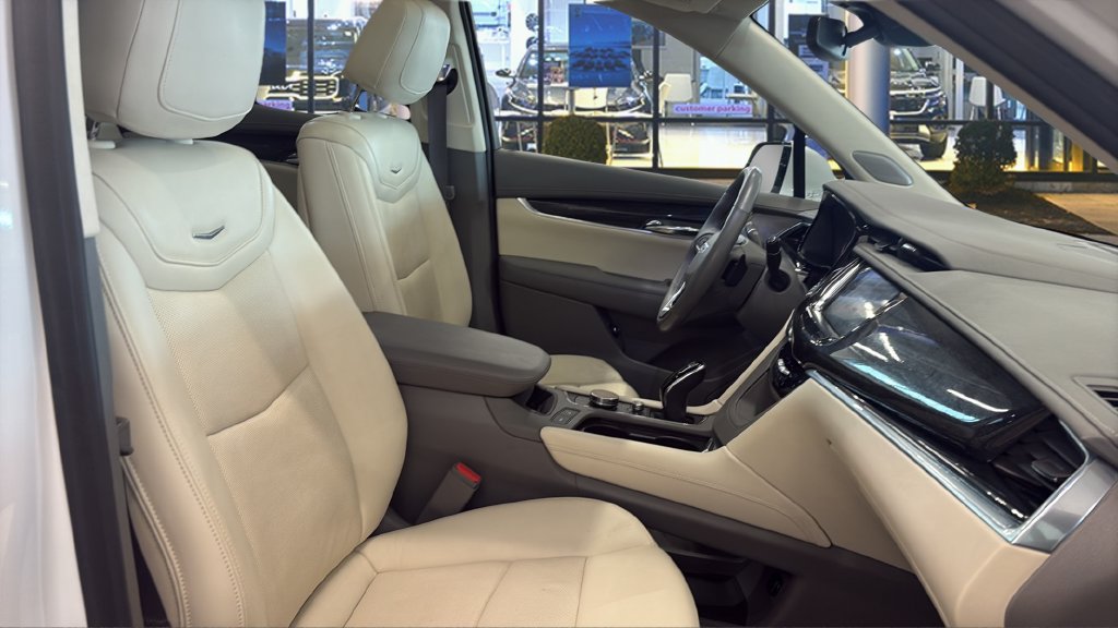 Used 2021 Cadillac XT6 Premium Luxury AWD/4WD image 13