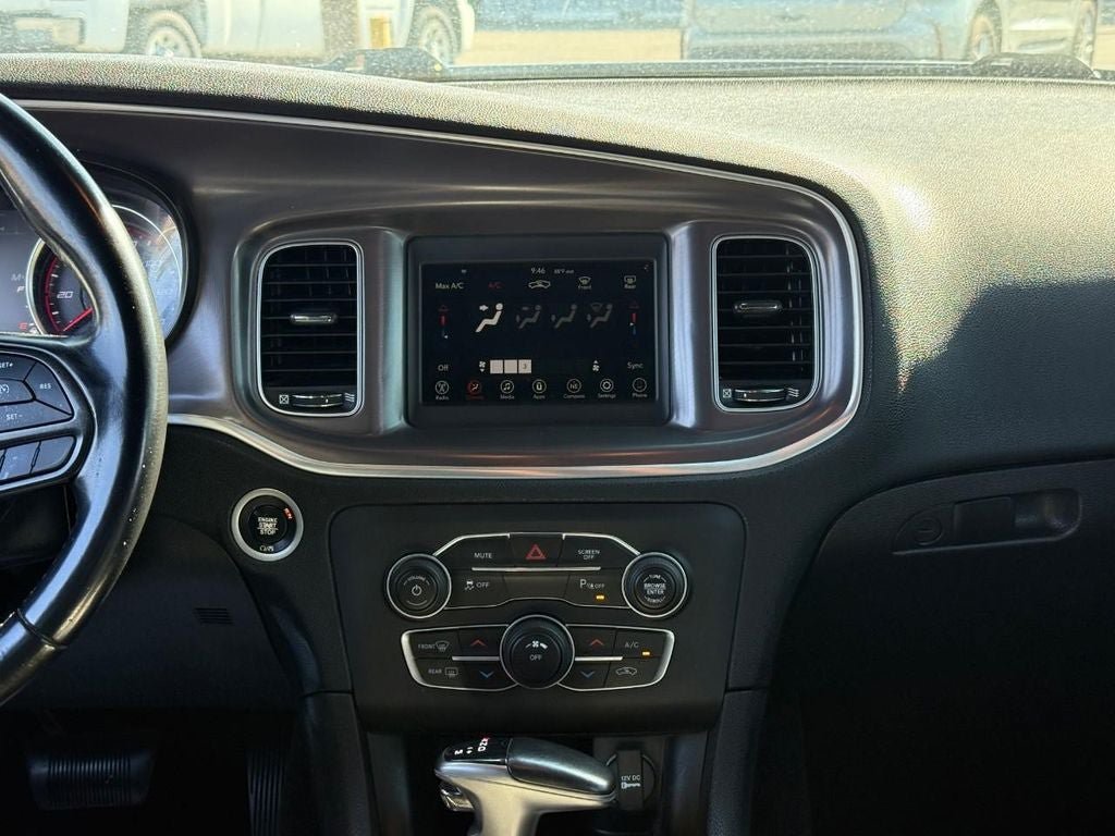 Used 2020 Dodge Charger SXT RWD image 13