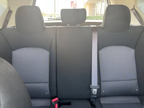 Used 2025 Kia Soul LX w/ LX Technology Package FWD image 36