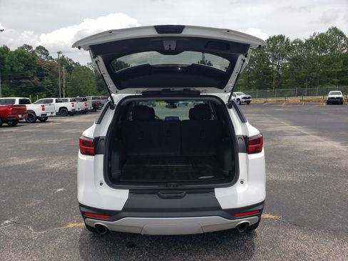 Used 2024 Chevrolet Blazer LT w/ LPO, Floor Liner Package FWD image 9