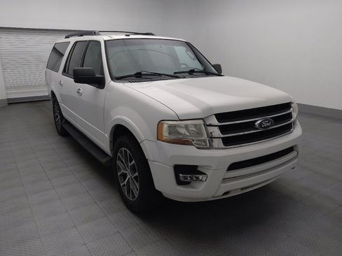 Used 2016 Ford Expedition EL XLT w/ Equipment Group 202A RWD image 13