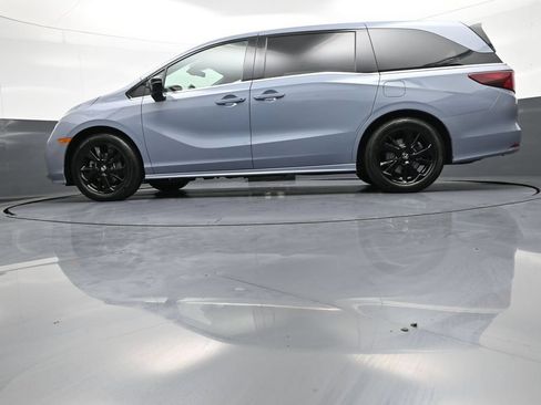 Used 2024 Honda Odyssey Sport image 36