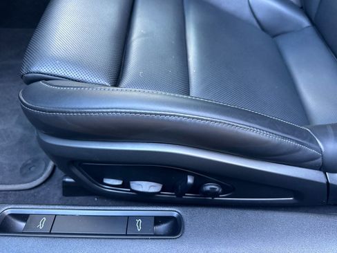 Certified 2022 Porsche 911 Carrera image 14