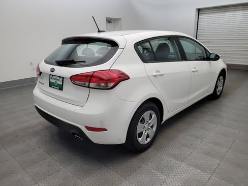 Used 2018 Kia Forte LX FWD image 9