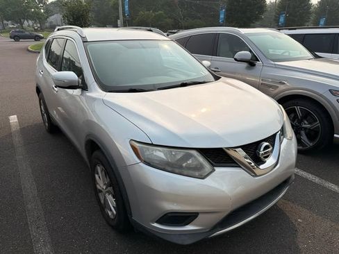 Used 2015 Nissan Rogue SV AWD/4WD image 15