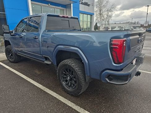 Used 2026 GMC Sierra 2500 Denali Ultimate w/ LPO, Black Badging Package image 2