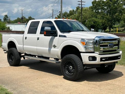 Used 2016 Ford F250 Platinum w/ FX4 Off-Road Package AWD/4WD image 7