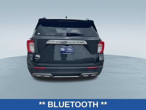 Certified 2022 Ford Explorer XLT w/ Equipment Group 202A RWD image 4