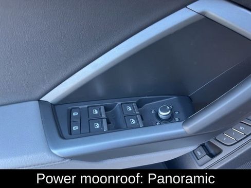 Used 2025 Audi Q3 2.0T Premium w/ Convenience Package image 13