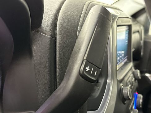 Used 2022 Chevrolet Silverado 2500 LT w/ Convenience Package image 24
