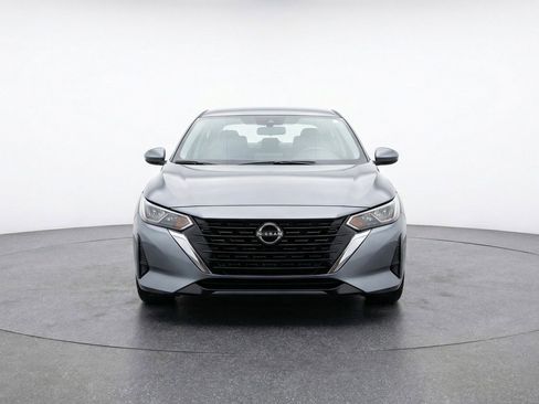 Used 2025 Nissan Sentra SV image 1
