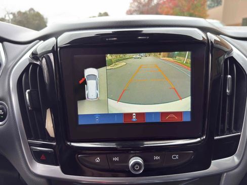 Used 2019 Chevrolet Traverse LT w/ LT Premium Package FWD image 46