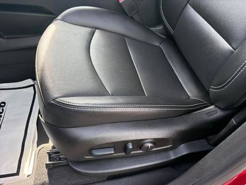Used 2023 GMC Terrain SLT w/ LPO, Floor Liner Package AWD/4WD image 20