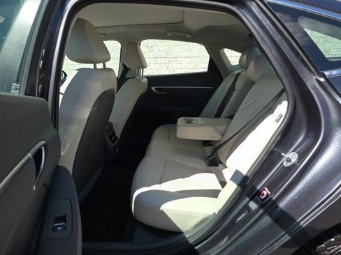 Used 2020 Hyundai Sonata Limited image 19